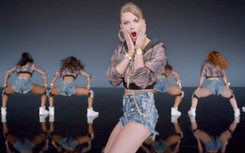 taylor swift haters gonna hate gif shake it off meme jean shorts imgur tumblr