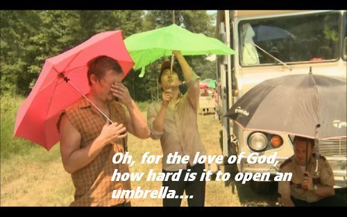 Daryl Glenn oh for the love of God how hard is it to open an Umbrella? Walking Dead