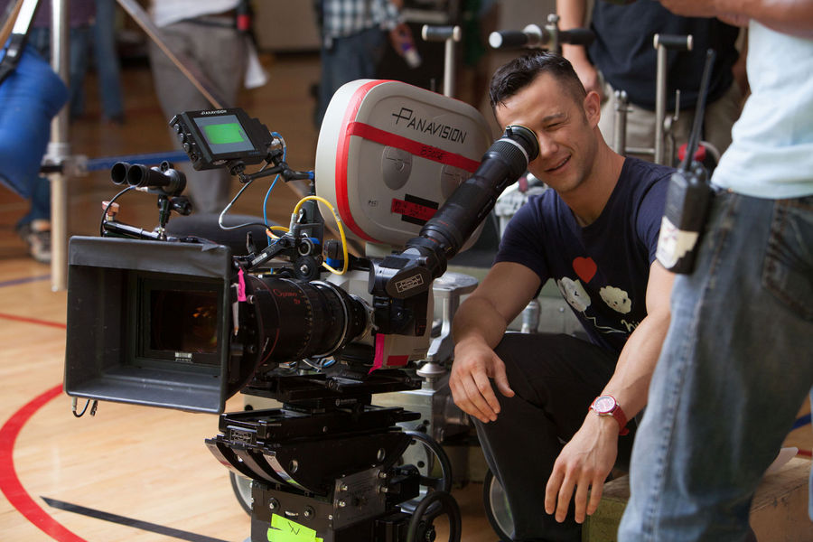 4 New Images from 'Don Jon' - Joseph Gordon Levitt and Scarlett Johansson - Imgur