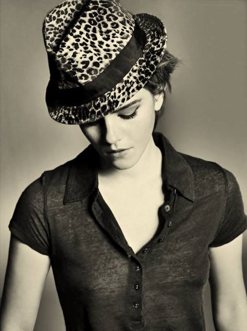 Emma Watson wearing a fedora - Imgur