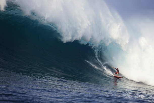 At treacherous Jaws in Hawaii experienced surfers prevail over youth